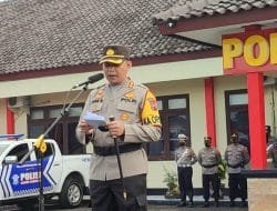 Kapolres Blora Polda Jawa Tengah AKBP Aan HardiansyahSHMH memimpin apel gelar pasukan Operasi Patuh Candi Tahun 2022