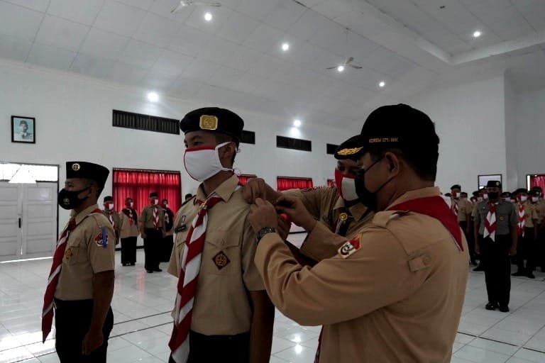 Bekali dan Tumbuhkan Semangat Bela Negara, Korem 071/Wijayakusuma Berikan Latihan Bela Negara dan Kepramukaan SMK 75-1 Purwokerto